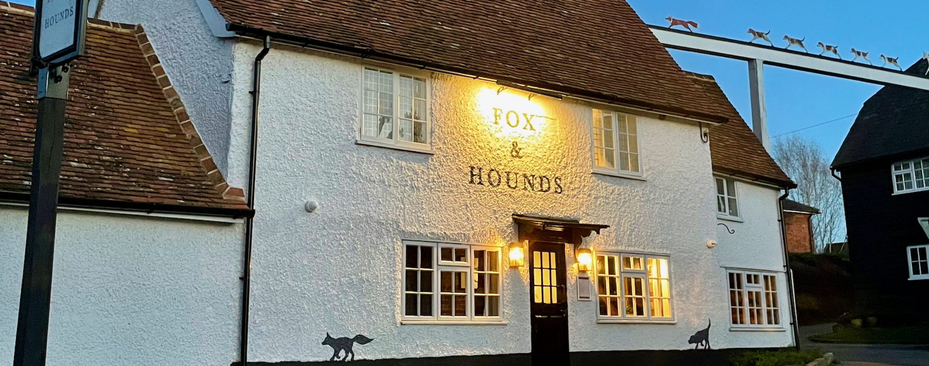 fox-and-hounds-pub (cropped)