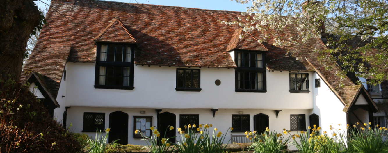 Barley-Town-House-in-the-sunshine 